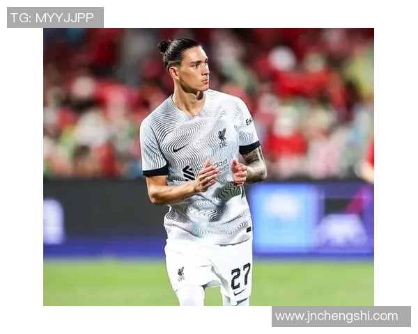 楚阿梅尼的崛起与挑战：探讨这位新星在足球界的影响与未来发展