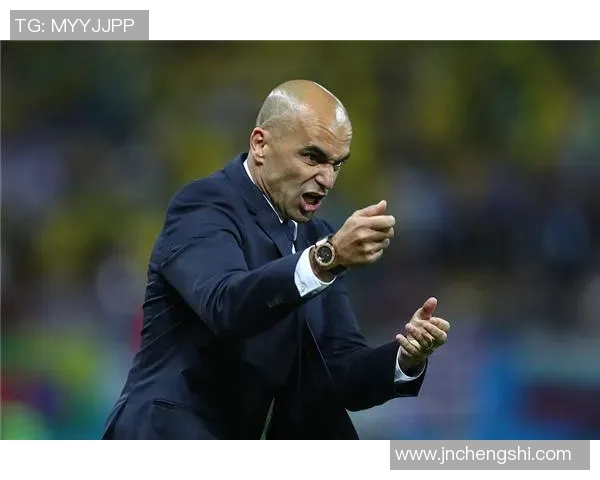 马丁内斯：从足球场上的传奇到生活中的启示与奋斗故事