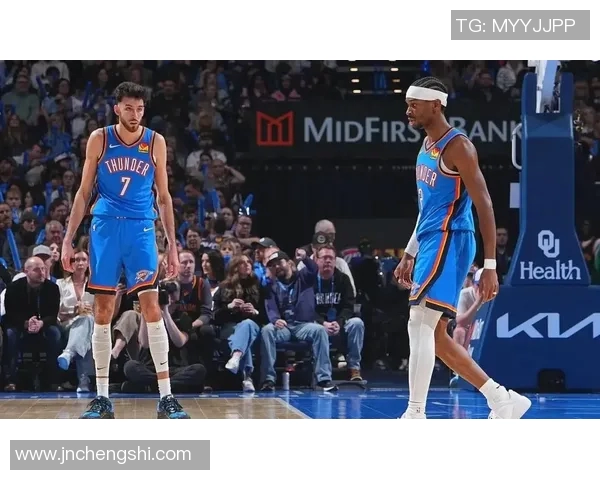 雷霆与火箭激战11月9日球迷期待的精彩对决即将上演 雷霆与火箭激战11月9日球迷期待的精彩对决即将上演