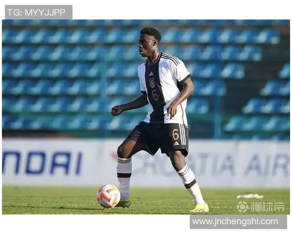 切尔西U19对阵罗马U19精彩对决展现年轻球员的足球才华与激情