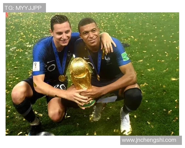 湘南比马与府中竞技的激烈对决展现足球魅力与团队精神的精彩瞬间